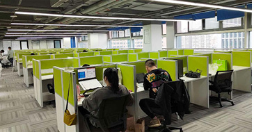 北京某企业培训公司选择憨熊大办公家具